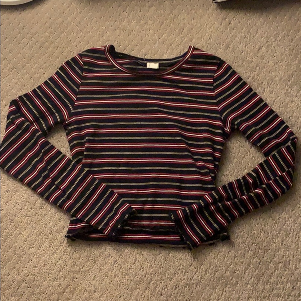 Long sleeve crop top